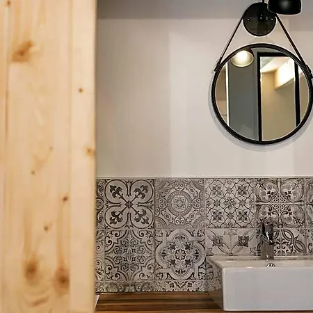 Le Petit Moulin Bed & Breakfast