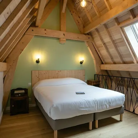 Le Petit Moulin Bed & Breakfast *