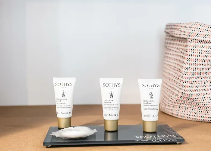 Le Petit Moulin Bed & Breakfast 3*