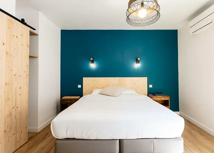 Le Petit Moulin Bed & Breakfast 3*